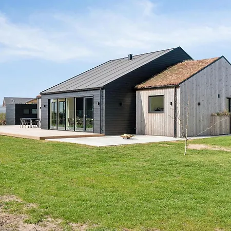 5 Bedroom Gorgeous In *