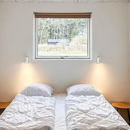 5 Bedroom Gorgeous In 度假居 斯凯恩
